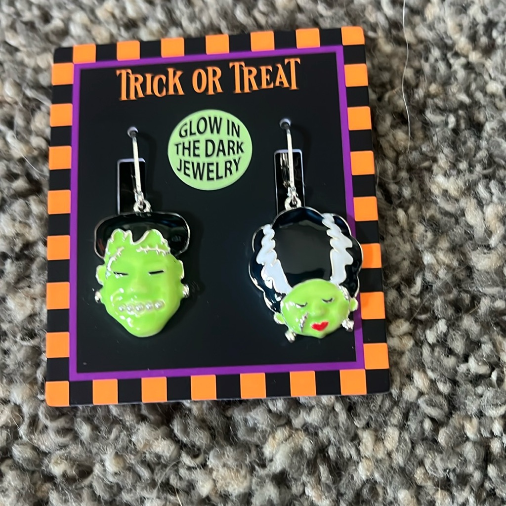 Glow In The Dark Frankenstein & Bride Earrings Nip